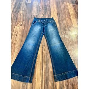 Bell bottom Jean Low rise Juniors size 5